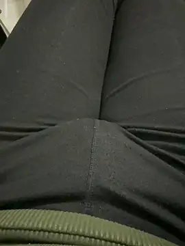 Snapshot of homidor chatting on 01.30.25 homidor online show from 01.30.25