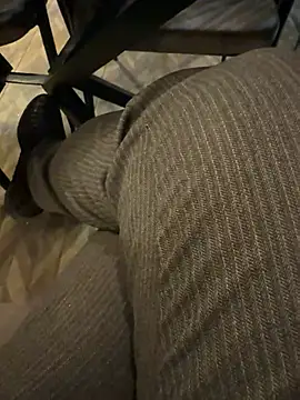 Snapshot of homidor chatting on 02.05.25 homidor online show from 02.05.25