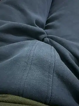 Snapshot of homidor chatting on 02.11.25 homidor online show from 02.11.25