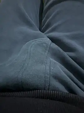 Snapshot of homidor chatting on 02.27.25 homidor online show from 02.27.25