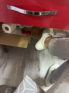 Snapshot of homidor chatting on 09.23.25 homidor online show from 09.23.25