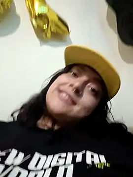 CORALINE GREYM online show from 10.18.25