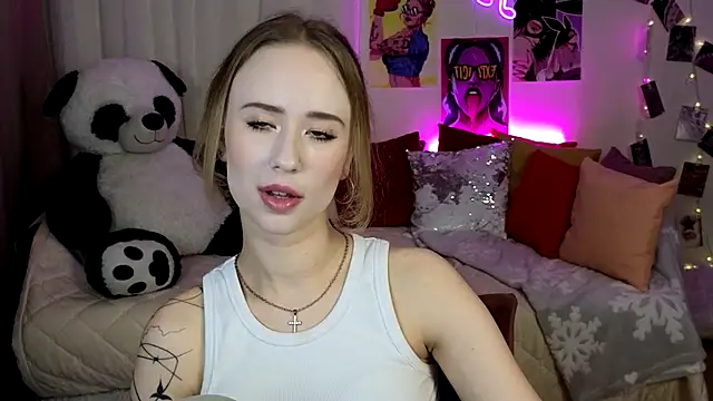 SashaBrooks online show from 09.16.25