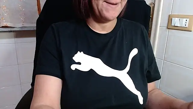 Snapshot of Foxlady2271 chatting on 03.30.26 Foxlady2271 online show from 03.30.26