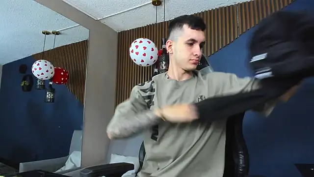 JacksonOlsenn online show from 02.22.25