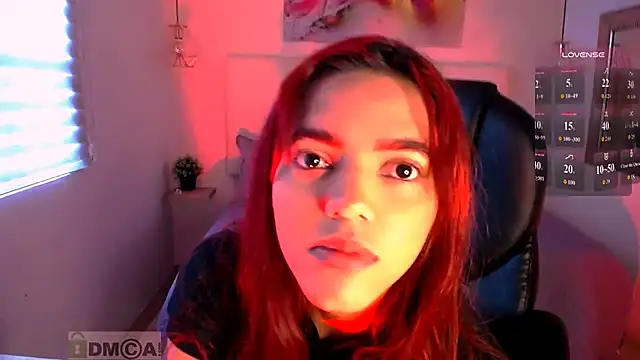 Cristal  adams online show from 01.30.25