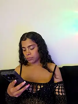 NINA 18 YEARS online show from 12.09.24