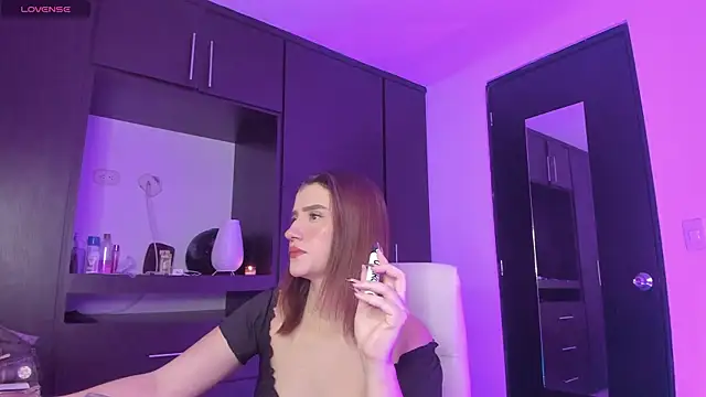 TinaJonnes  online show from 02.05.26