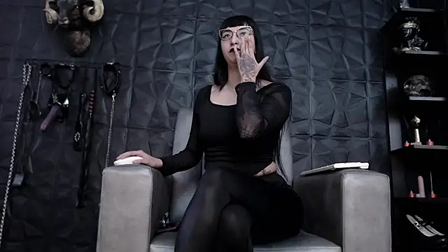 Agata Darkness online show from 01.25.25