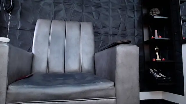 Agata Darkness online show from 09.14.25