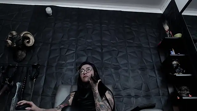 Agata Darkness online show from 03.29.26