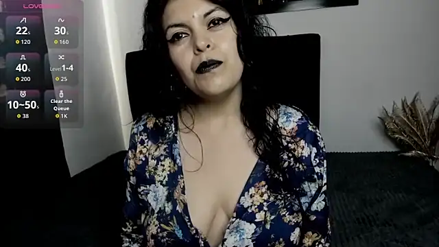 Snapshot of scarlett_w0lf chatting on 06.16.26 scarlett w0lf online show from 06.16.26