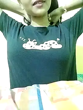 MISSQUEEN48 online show from 01.12.25