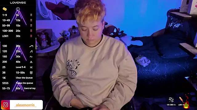 Snapshot of _AlexMorris chatting on 10.14.25 AlexMorris online show from 10.14.25