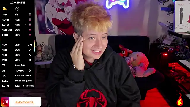 Snapshot of _AlexMorris chatting on 10.21.25 AlexMorris online show from 10.21.25