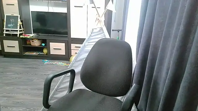 Snapshot of gamblingbum chatting on 06.14.26 gamblingbum online show from 06.14.26