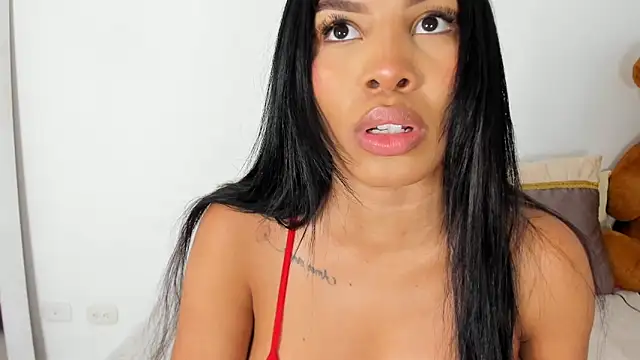 Snapshot of NickyBrown_ chatting on 10.20.25 NickyBrown  online show from 10.20.25