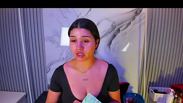 venusowen  online show from 05.28.26