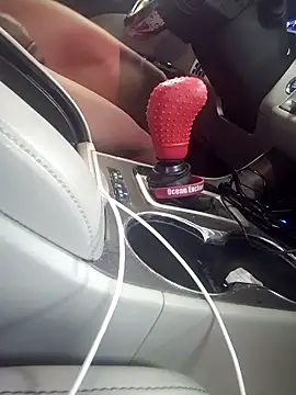 Snapshot of wonderfem101 chatting on 04.12.26 wonderfem101 online show from 04.12.26