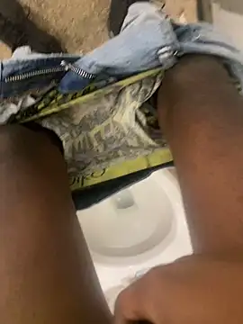 Snapshot of zeekBbc chatting on 01.04.25 zeekBbc online show from 01.04.25