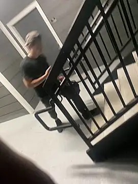 Snapshot of zeekBbc chatting on 10.24.25 zeekBbc online show from 10.24.25