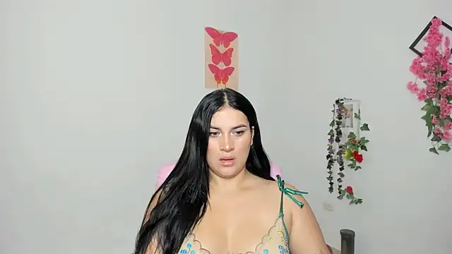 Emic  online show from 10.06.25