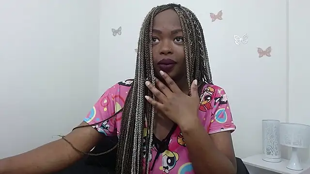 Snapshot of _Zooee chatting on 12.17.24 Zooee online show from 12.17.24