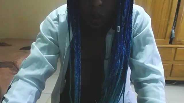 Snapshot of _Zooee chatting on 01.30.25 Zooee online show from 01.30.25