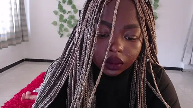 Snapshot of _Zooee chatting on 09.08.25 Zooee online show from 09.08.25