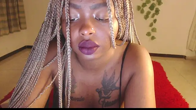 Snapshot of _Zooee chatting on 09.14.25 Zooee online show from 09.14.25