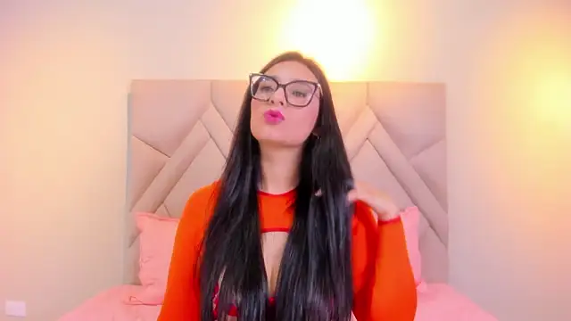 Isis Osman online show from 03.12.26