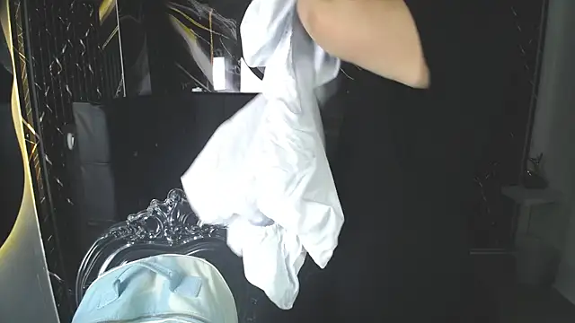 Bruja  Scarlata online show from 10.20.25