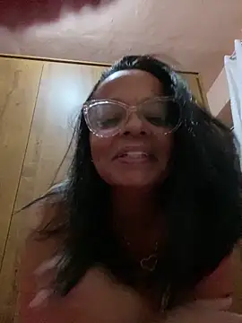 Snapshot of lomagata chatting on 06.08.26 lomagata online show from 06.08.26