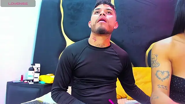 MelissaAndZeuss online show from 11.06.25