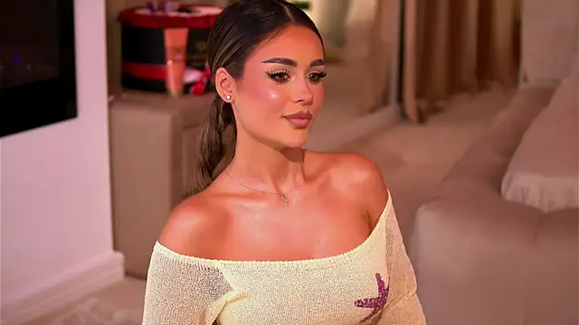 YasmineShaw online show from 11.12.25