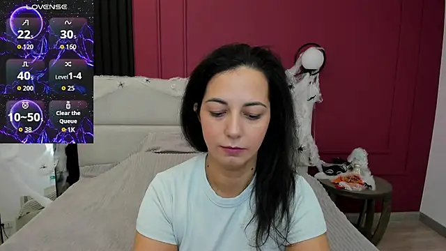 Linda Insatiable online show from 10.23.25