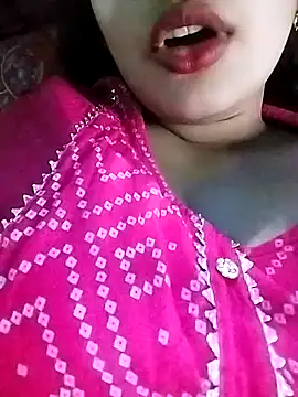 Snapshot of Miss-Siyaa chatting on 12.28.24 Miss-Siyaa online show from 12.28.24