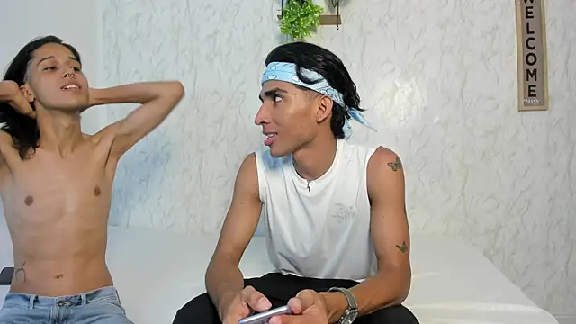 Snapshot of jony_honey chatting on 06.13.26 jony honey online show from 06.13.26