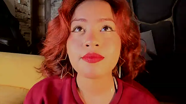 Estrella05  online show from 10.30.25