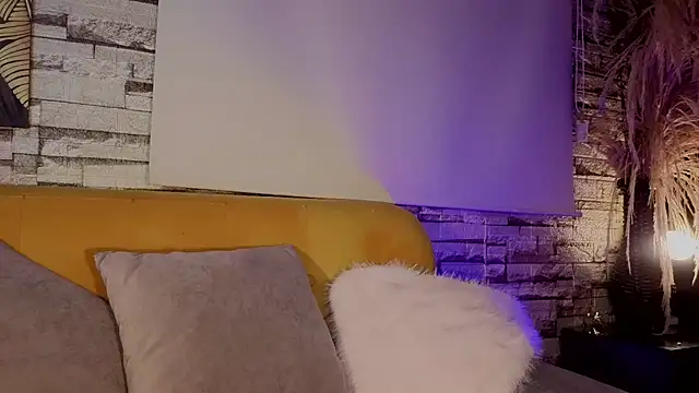 Estrella05  online show from 02.13.26