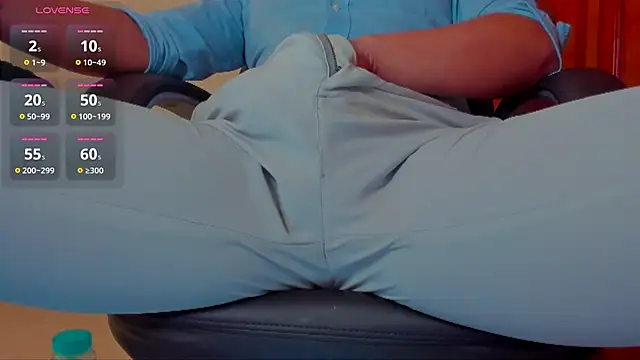 MrLonely02 online show from 02.20.25