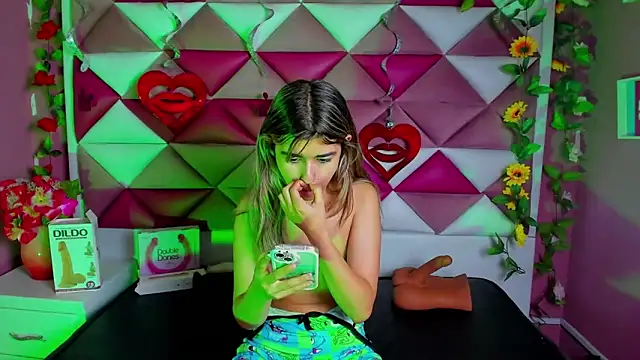 NahomiConnor  online show from 03.18.25