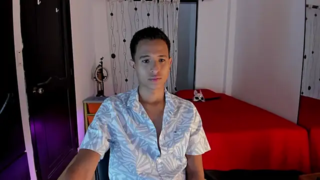 Snapshot of alessandro_wizard chatting on 02.26.25 alessandro wizard online show from 02.26.25