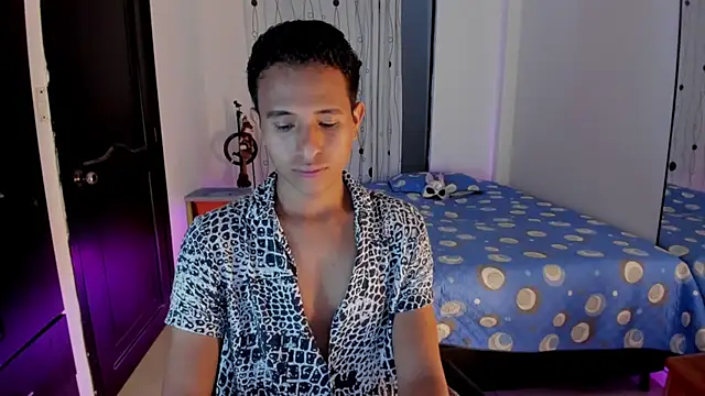 Snapshot of alessandro_wizard chatting on 03.07.25 alessandro wizard online show from 03.07.25