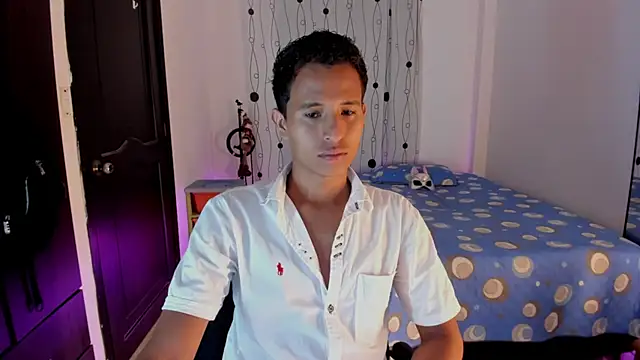 Snapshot of alessandro_wizard chatting on 03.16.25 alessandro wizard online show from 03.16.25