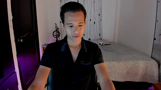 Snapshot of alessandro_wizard chatting on 03.19.25 alessandro wizard online show from 03.19.25