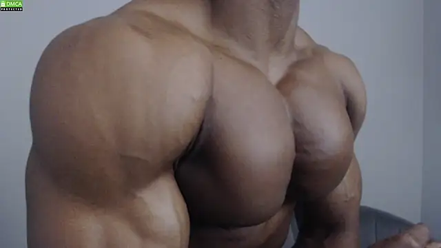 Snapshot of exquisite50 chatting on 12.21.24 exquisite50 online show from 12.21.24