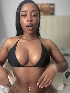 Snapshot of BhadBhad_Kitty chatting on 09.16.25 BhadBhad Kitty online show from 09.16.25