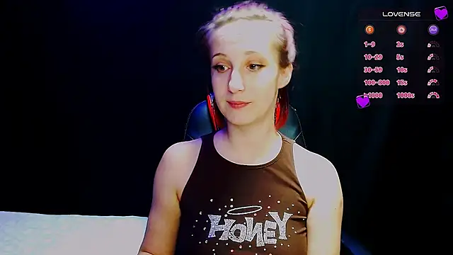 Snapshot of AgathaNoxe chatting on 12.05.24 AgathaNoxe online show from 12.05.24