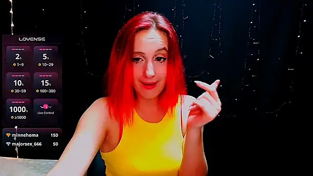 Snapshot of AgathaNoxe chatting on 02.04.25 AgathaNoxe online show from 02.04.25